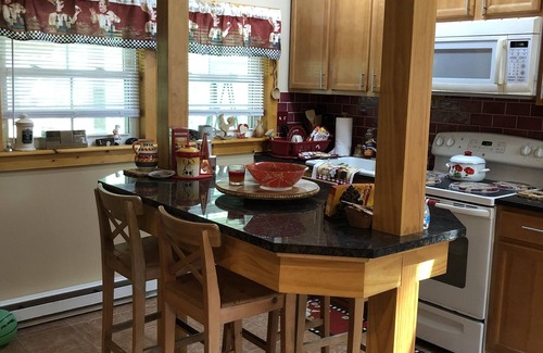 Scotrun House | Pocono Getaway-10 min from Kalahari