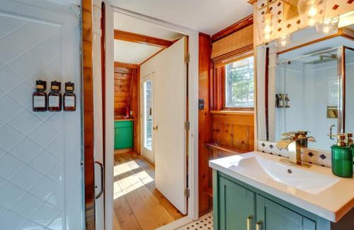 East Stroudsburg House | Pocono Getaway A frame Cabin w/Hot Tub Sauna