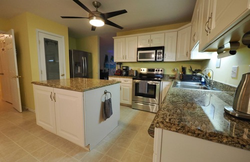 Pocono Lake House | Pocono Lake Getaway: Pool, Tennis, and Basketball!