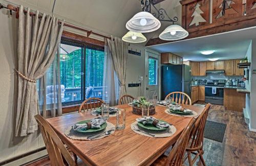 Pocono Lake House | Pocono Lake House Near Skiing and Kalahari Resort!