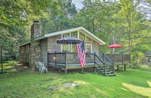 Pocono Lake House | Pocono Lake House - Walk to Arrowhead Lake!