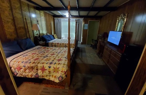 Gouldsboro Bed & Breakfast | Pocono Mountains Hotel and Spa