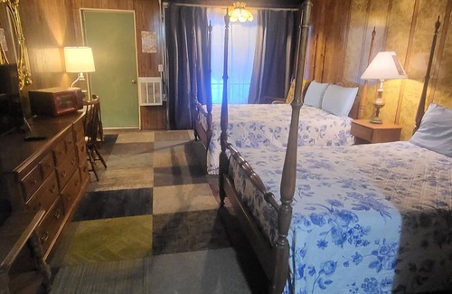 Gouldsboro Hotel | Pocono Mountains Hotel and Spa