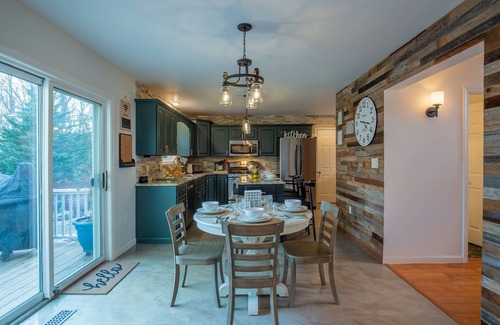 Reeders House | Pocono Mountains Resort Like Home, Peaceful, Relaxing, Close To All Amenities