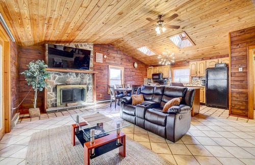 Tobyhanna Cabin | Pocono Vacation Rental with Game Room!