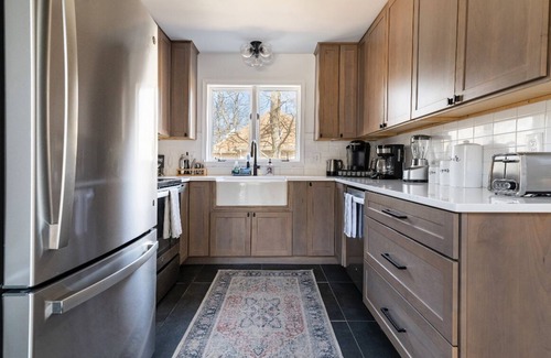 East Stroudsburg Ski Chalet | Poconos Chalet w/private hot tub, game room, projector, lakes, pools, tennis