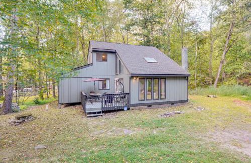 East Stroudsburg House | Poconos Family Home with Game Room and Community Perks