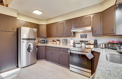 Lake Harmony Estates House | Poconos Home w/Deck: Walk to Lake Harmony!