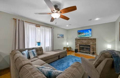 Tobyhanna House | Poconos Peaceful Retreat - Families & Large Groups