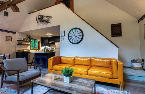 Pocono Lake Cabin | Poconos Retreat: Hot Tub, Game Room, Lakes, Beaches & Family Fun