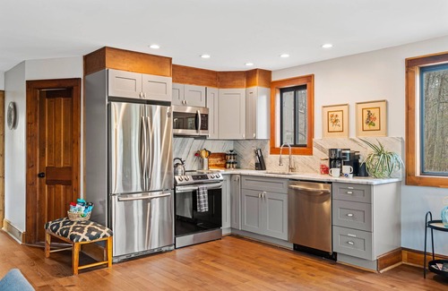 Cresco House | Poconos retreat with hot tub, fire pit & game room