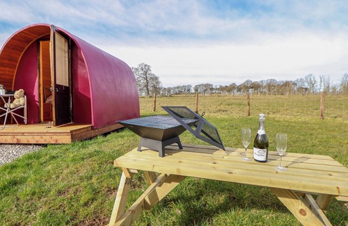 Saint Asaph Cottage | POD 1, pet friendly, country holiday cottage in St Asaph