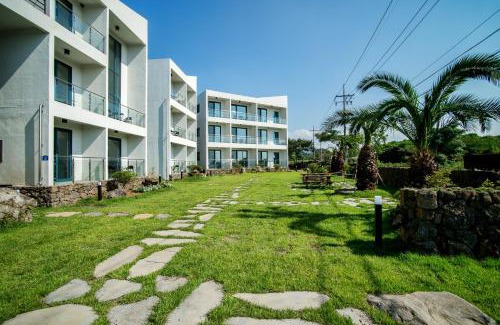 Hallim House | Poema Stay Pension