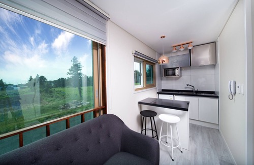 Jungmun Apartment | Poeta Pension
