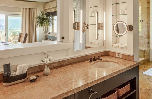 Yountville Hotel | Poetry Inn Napa Valley