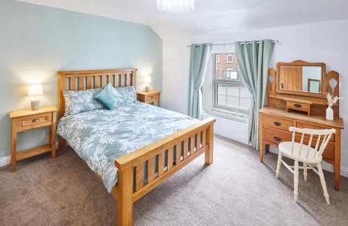 Skinningrove House | Poets Cottage
