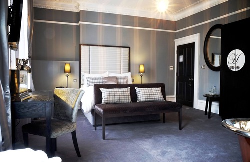Ely Hotel | Poets House