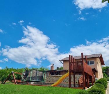 Vrdnik Apartment | Pogled Vrdnik