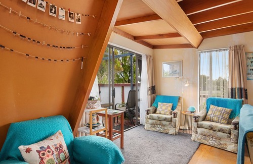 Pohara Cottage | Pohara Retreat - Pohara Holiday Home