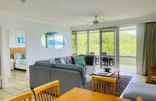 Hamilton Island Apartment | Poinciana 105