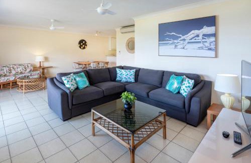 Hamilton Island Apartment | Poinciana 109 & Buggy Hamilton Island