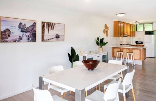Hamilton Island Apartment | Poinciana 209
