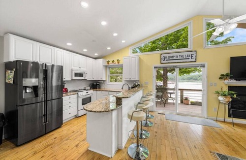 Rocky Top Cottage | Point 3 Paradise - Dbl Decker Dock, Firepit & More