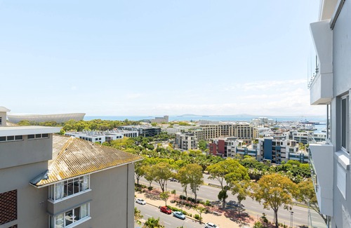 Green Point Apartment | Point Break Luxury Apartments