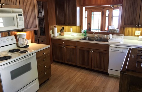 Grand Haven Cottage | "Point Comfort" Lives Up to It's Name