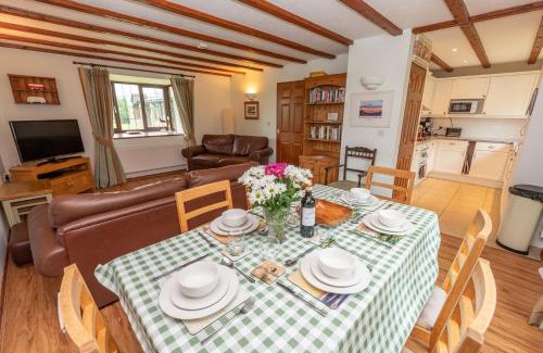 North Buckland House | Point Cottage