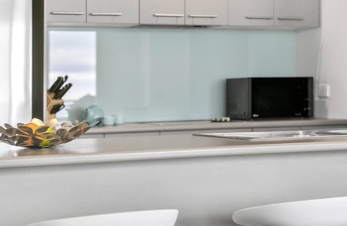 Lorne Apartment | Point Grey Apartment 16