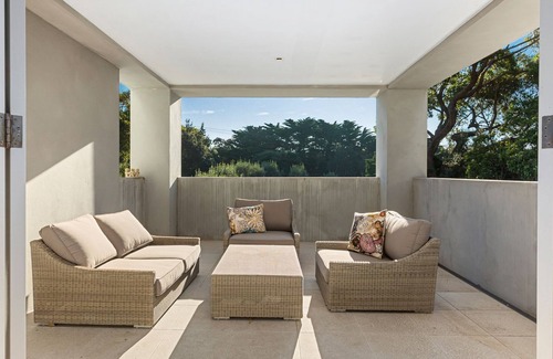 Sorrento House | Point King Modern Masterpiece