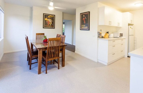 Point Lonsdale Apartment | Point Lonsdale Holiday Apartments - Adults only