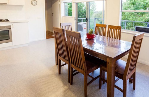 Point Lonsdale Apartment | Point Lonsdale Holiday Apartments - Adults only