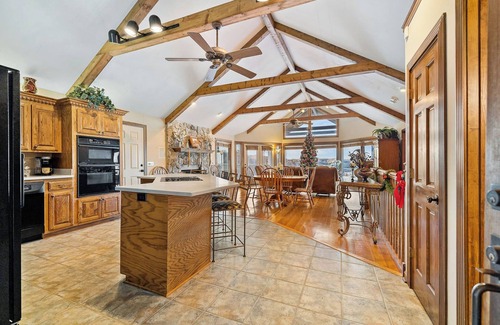 Smithville Ski Chalet | Point of View Over Looking Center Hill Lake