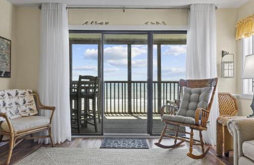 Pine Knoll Shores Apartment | Point Prospect Shores condo