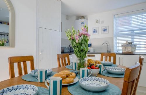 Cowes House | Point Quay