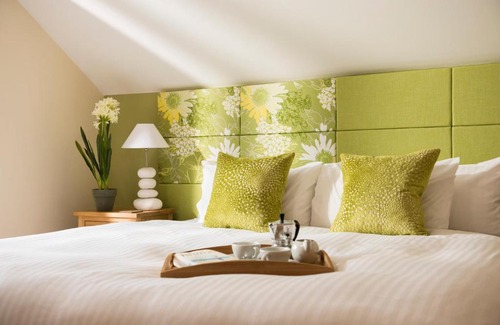 Winnard's Perch Resort | PointBreak Sleeps 12 with hot tub-Great celebration house-Dog friendly