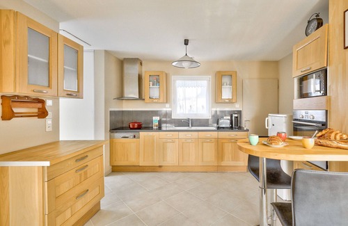 Plomeur Ski Chalet | Pointe de la Torche 5km- House for 4- Surfers