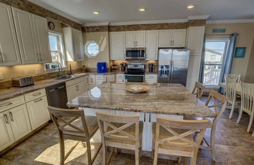 Sandbridge House | Pointe O'View | Oceanfront | Private Pool, Hot Tub