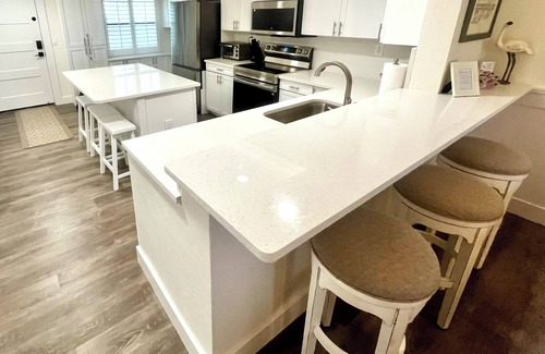 Sanibel Condo | Pointe Santo Gulf View Fully Remodeled Thanksgiving Book 7 nights 8th Night Free