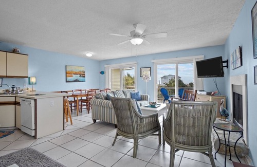 The Point House | Points of View West, 3BR, 2BA Ocean & Sound Views Dog-Friendly
