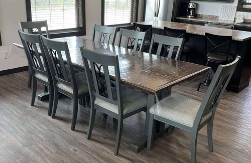 Valemount House | Polar Den Cabin - Pet Friendly!