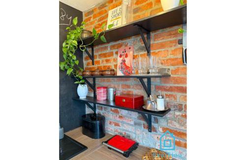 Wrzeszcz House | Polaroid Room - Charming Place, 15 Minutes to Gdańsk Old Town & Seaside