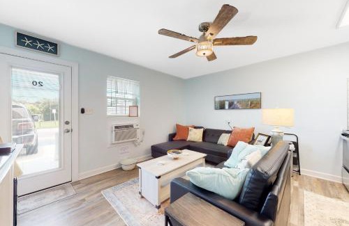 Atlantic Beach Apartment | Polay-Polay
