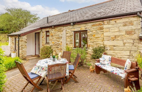 Lower Trengale Cottage | POLDARK COTTAGE, romantic, character holiday cottage in East Taphouse