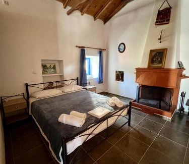 Livadi Apartment | Politeika traditional house