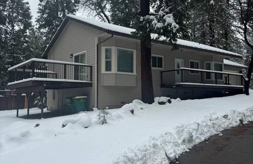 Placerville House | Pollock Pines - Family get away, 2 miles from Sly Park lake - Near Apple Hillnn