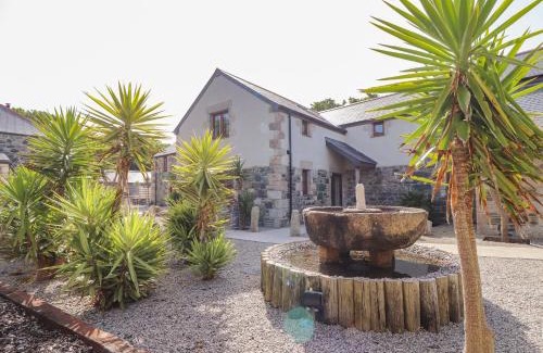 Cury House | Polurrian House