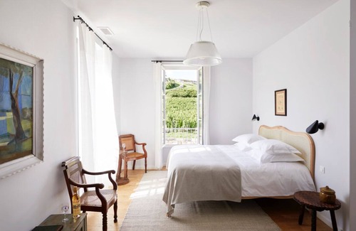 Saint-Emilion House | Pomœria : A luxury villa, hidden garden and pool in the village of Saint-Émilion